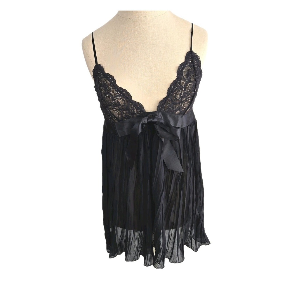 Victoria's Secret Vtg‎ Black Lace Pleated Babydoll Nightgown Size M Bow Nightie